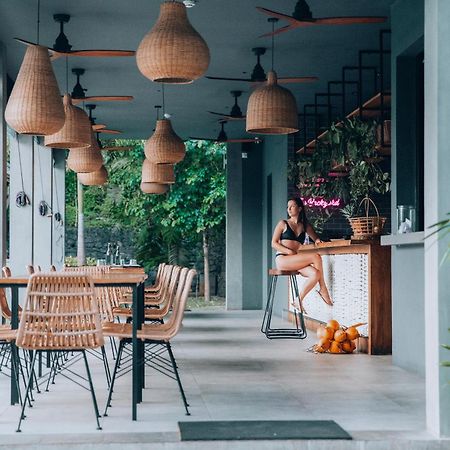 The Salty Pelican Yoga & Surf Retreat Dikwella Ngoại thất bức ảnh