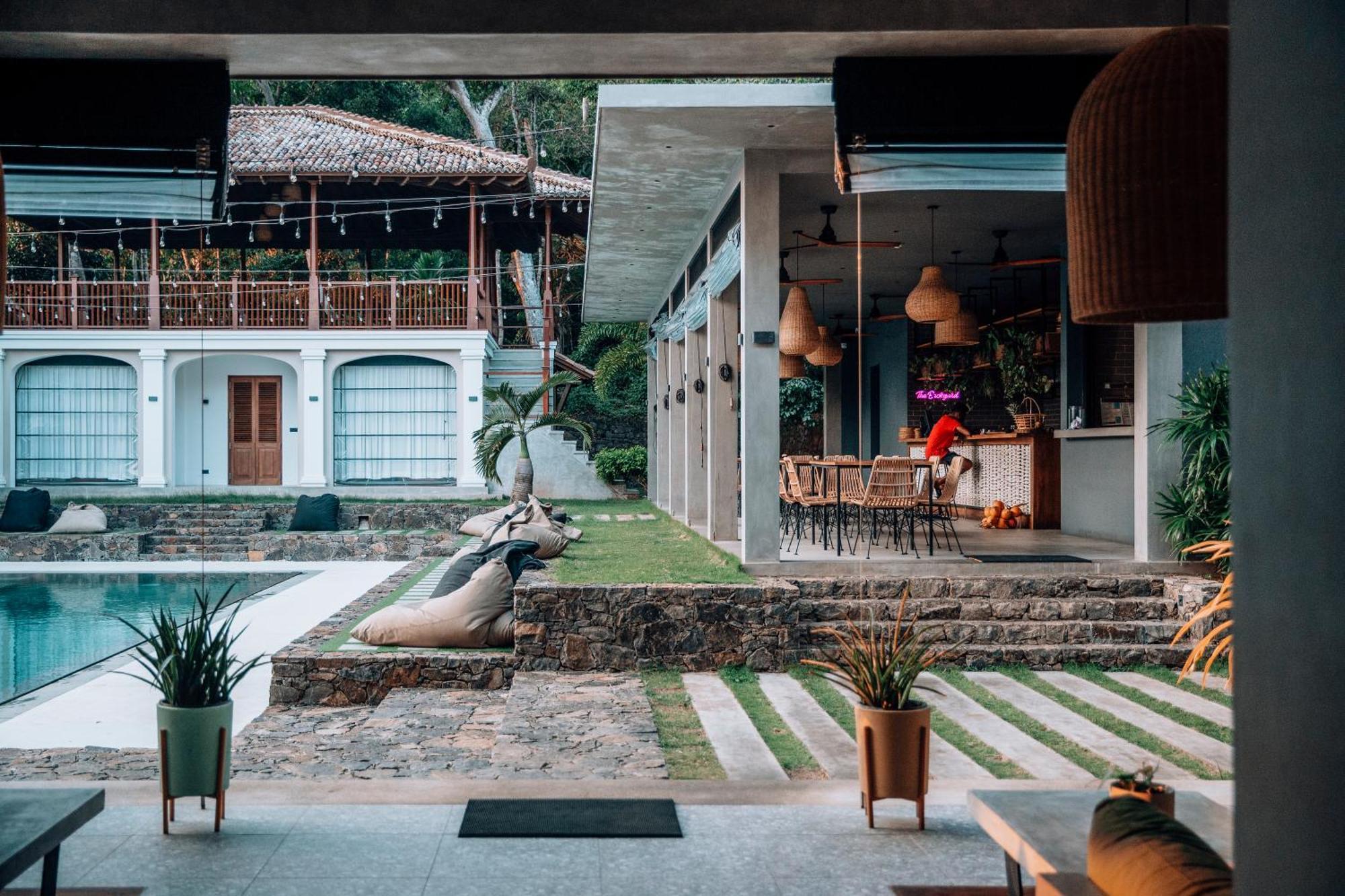 The Salty Pelican Yoga & Surf Retreat Dikwella Ngoại thất bức ảnh