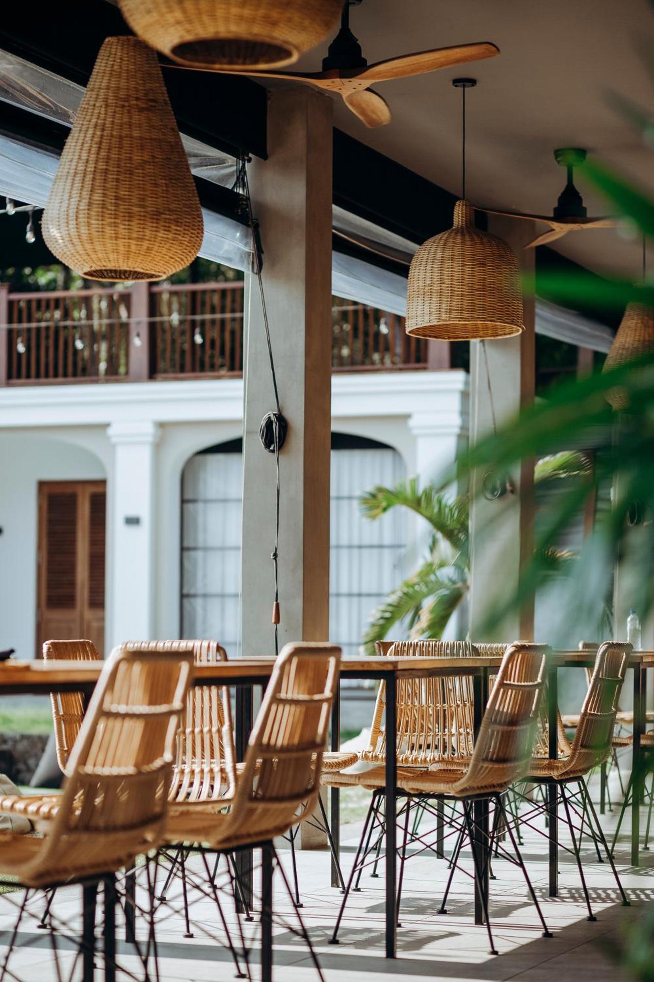 The Salty Pelican Yoga & Surf Retreat Dikwella Ngoại thất bức ảnh