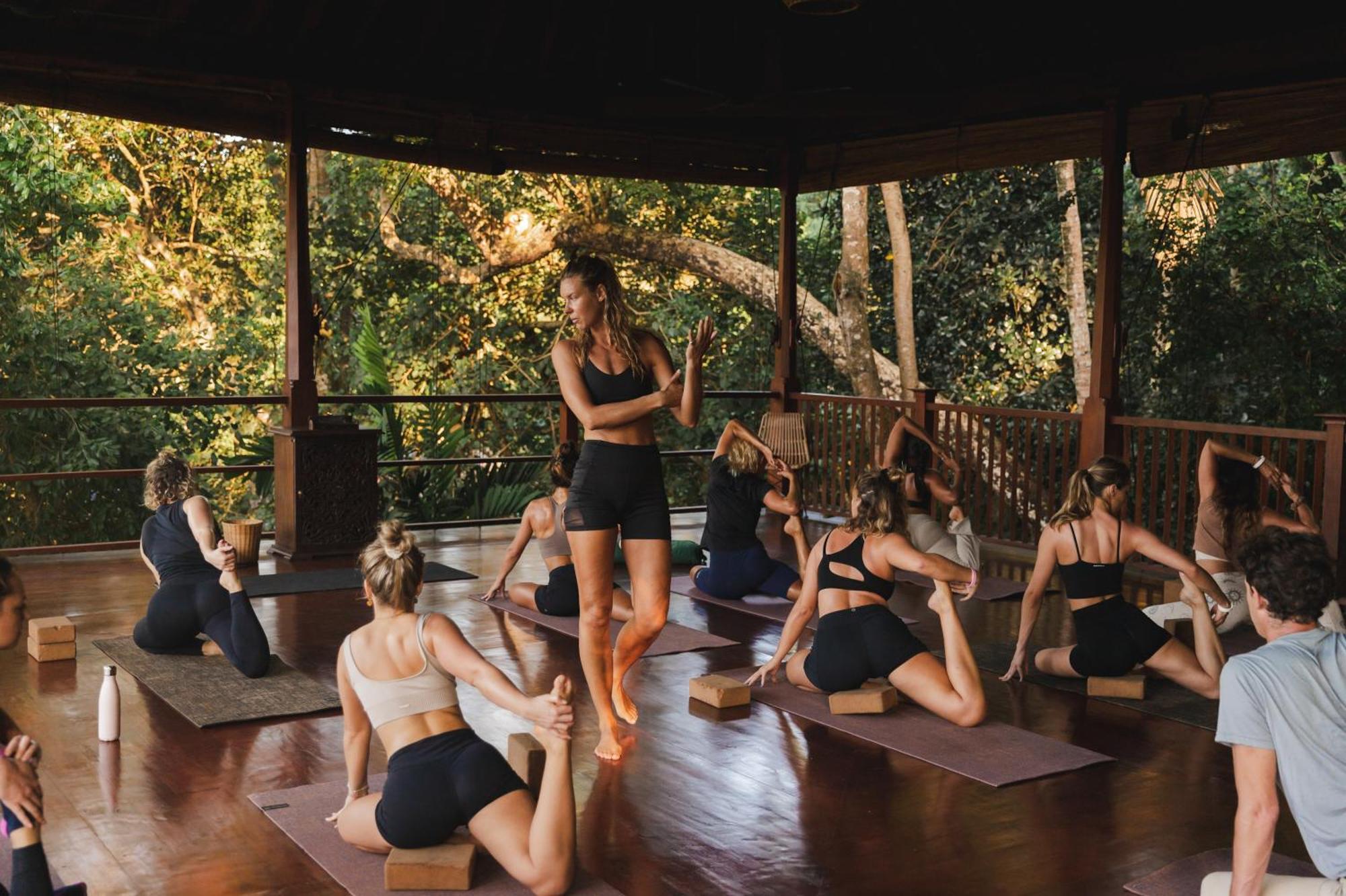 The Salty Pelican Yoga & Surf Retreat Dikwella Ngoại thất bức ảnh